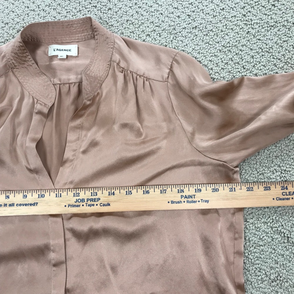 L'AGENCE Silk Blouse Dusty Rose Pink Split V-Neck Satin Top Size Medium - Picture 6 of 8